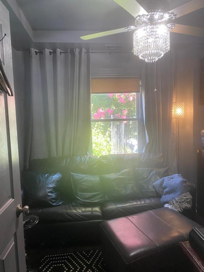 Liebeshotel Star's 420 Oasis *